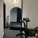 The Hub Private Studio 10 Minutes From The Airport